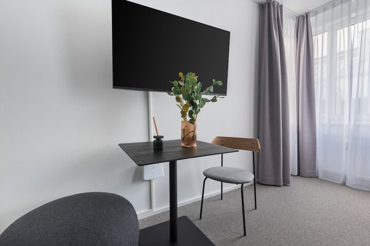 Room 47 of 68