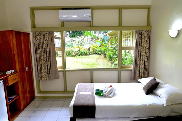 Room 20 of 31