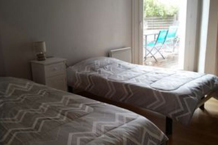 Room 10 of 20