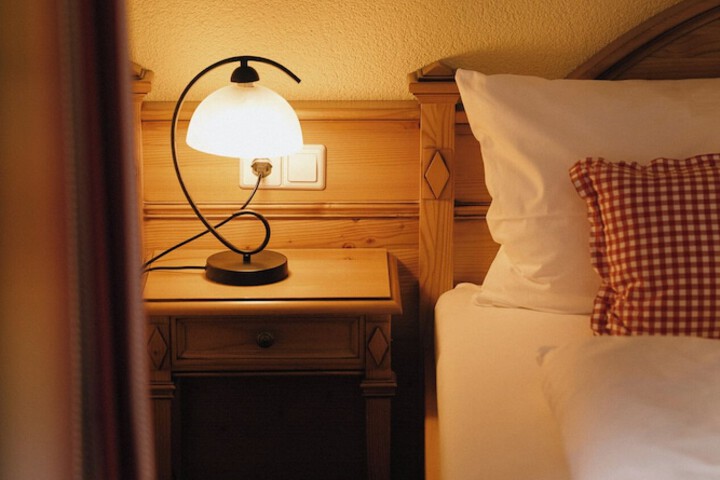 Room 4 of 43