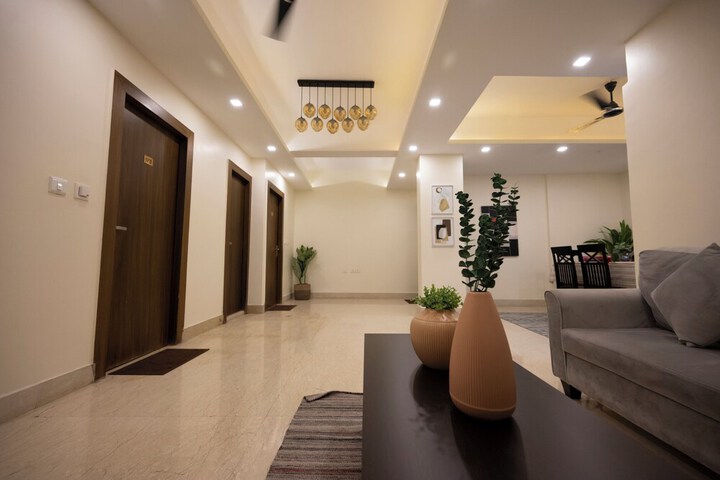Hotel Interior 8 of 118