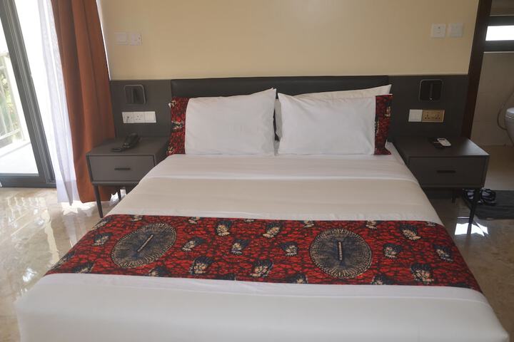 Room 18 of 31