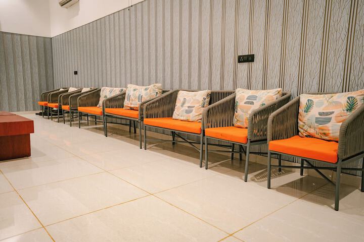 Ballroom/Hall 97 of 126