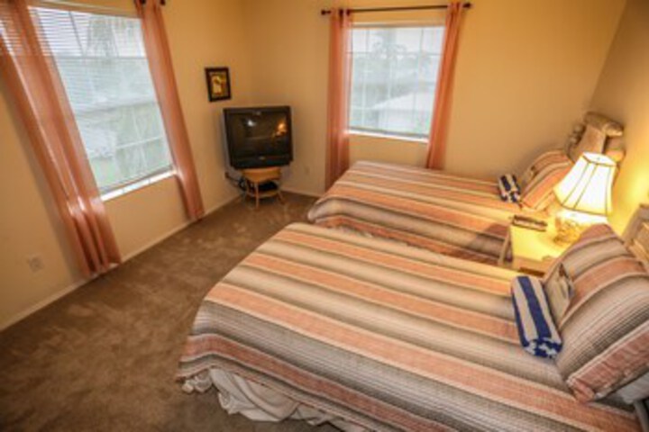 Room 35 of 37