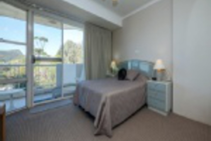 Room 25 of 216