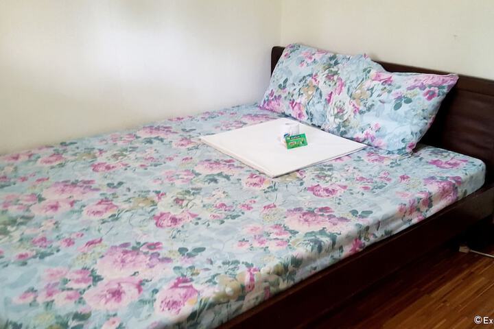Room 16 of 30