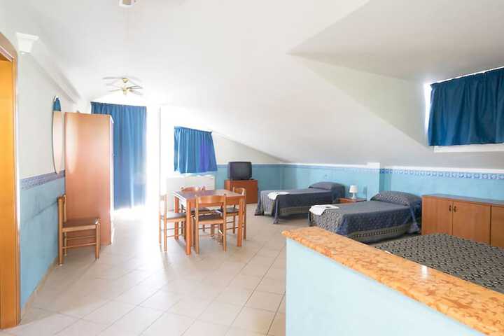 Room 20 of 48