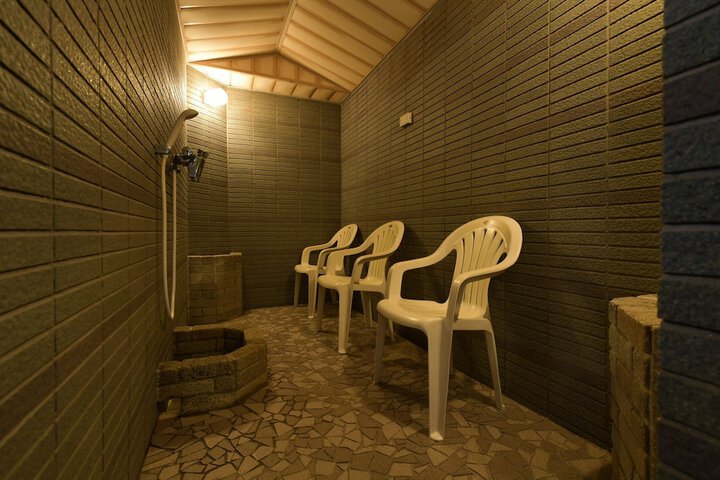Room 18 of 30