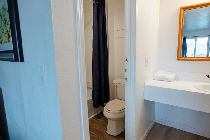 Room 12 of 21
