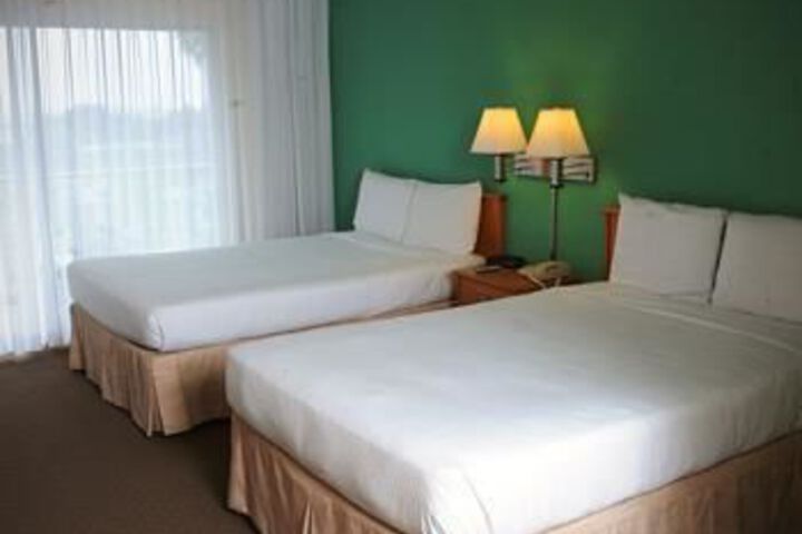 Room 11 of 27