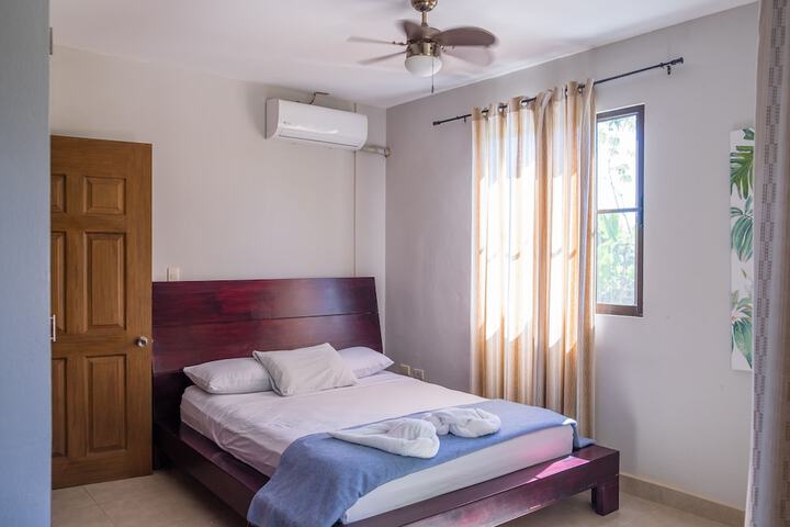 Room 34 of 84