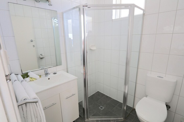 Room 15 of 19