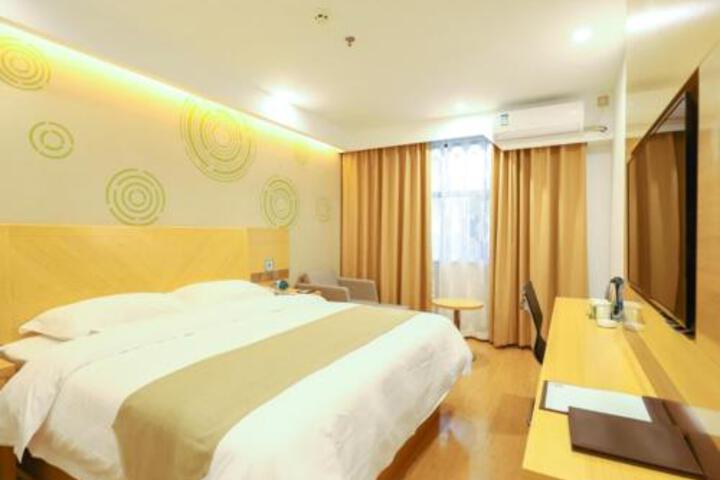 Yichun Hot Spring Botique Hotel