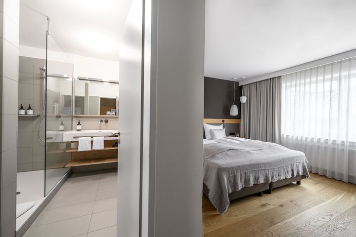 Room 118 of 189