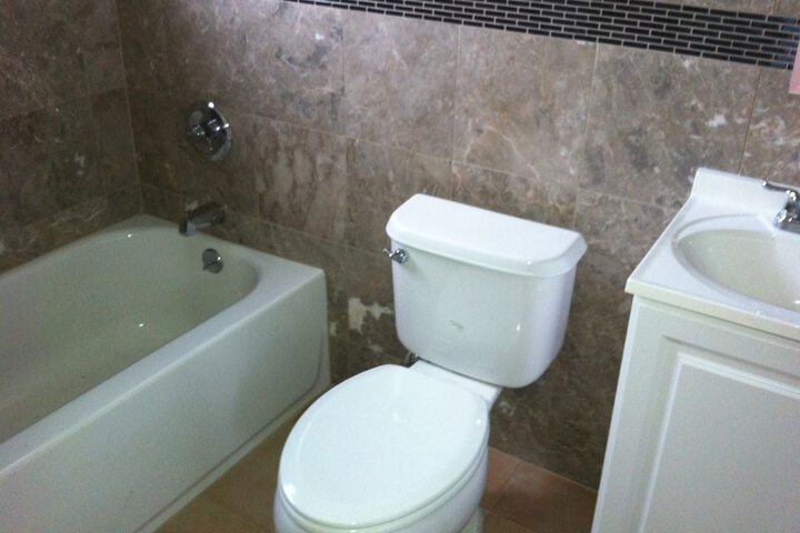 Room 9 of 18