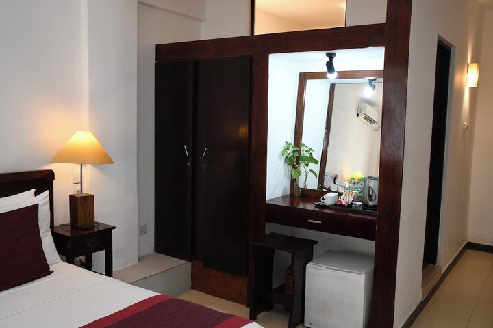 Room 9 of 58