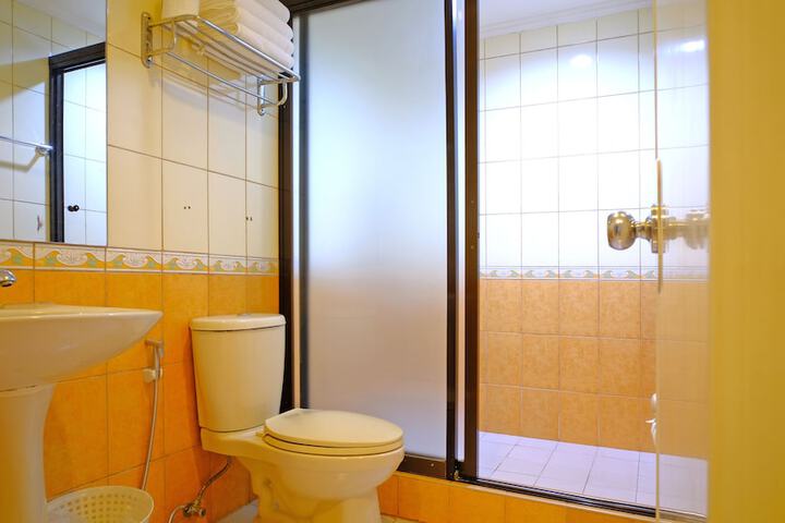 Room 44 of 94