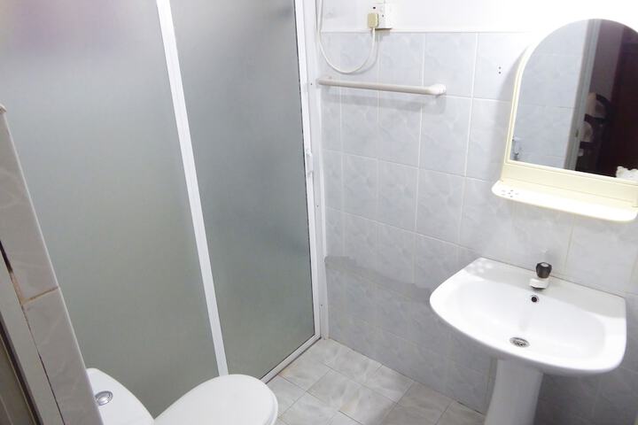 Room 54 of 75