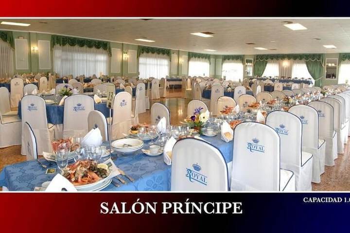 Ballroom/Hall 16 of 21