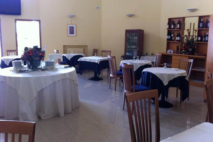 Dining Photos