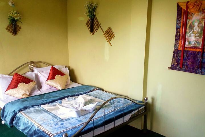 Room 27 of 27
