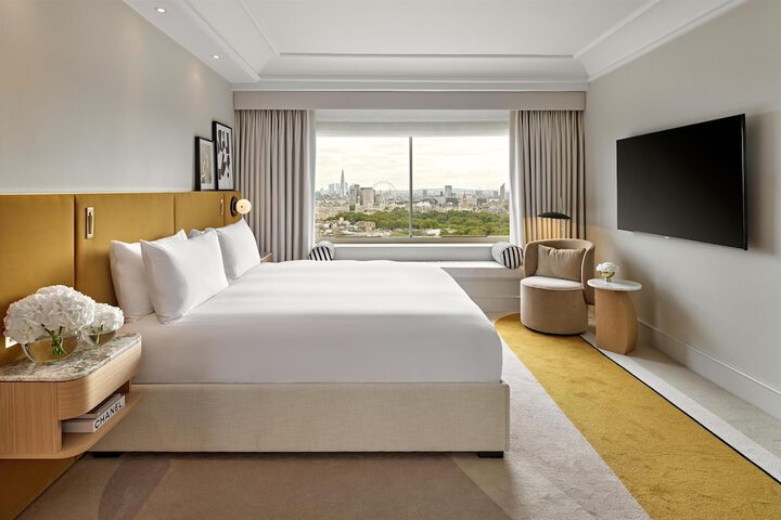 Room 53 of 161