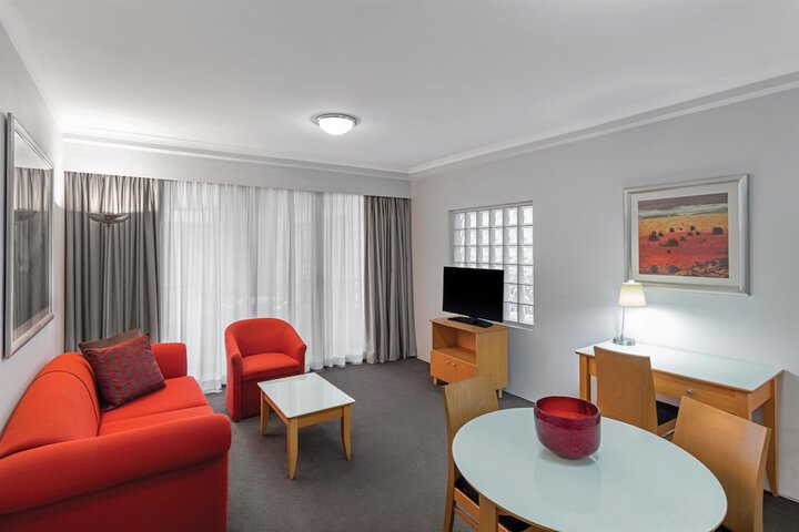 Room 37 of 44
