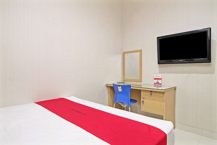 Room 16 of 30