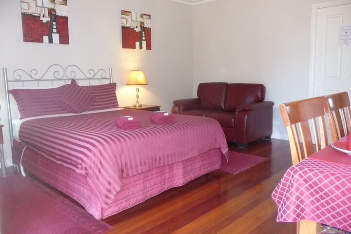 Room 8 of 35