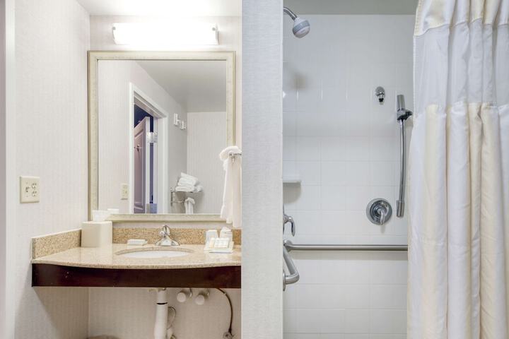 Bathroom shower