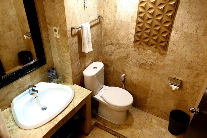 Room 19 of 50