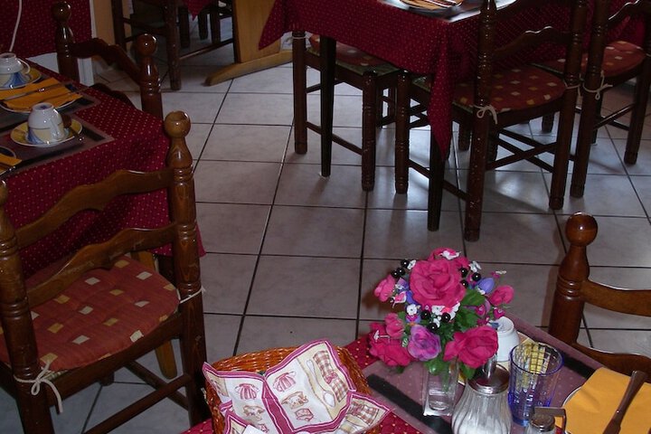 Breakfast/Coffee Service 21 of 33