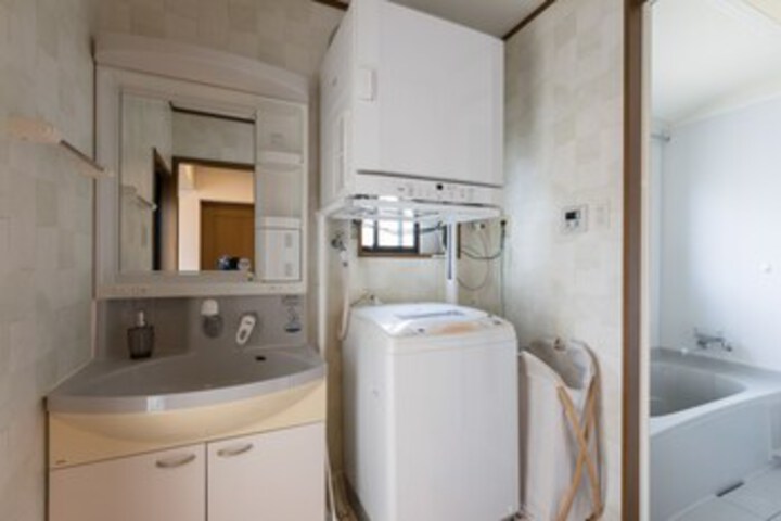 Room 5 of 36
