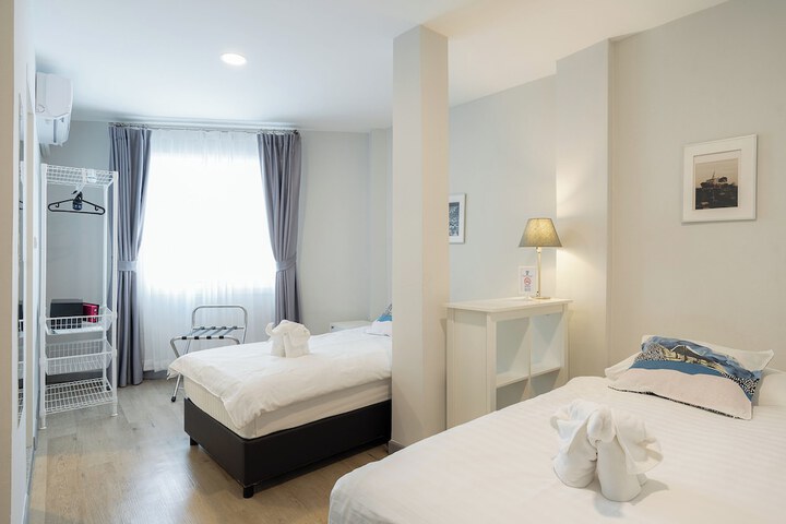 Room 97 of 216