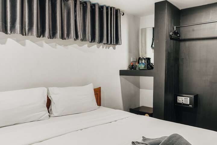 Room 9 of 44