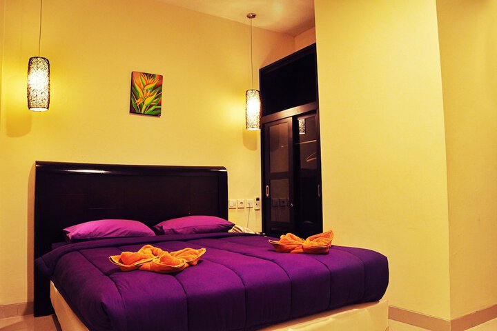 Room 5 of 28