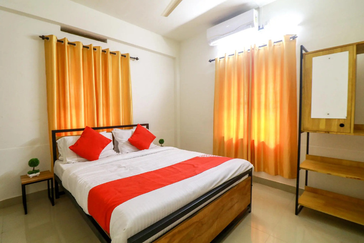 OYO 41382 Sky View Residency