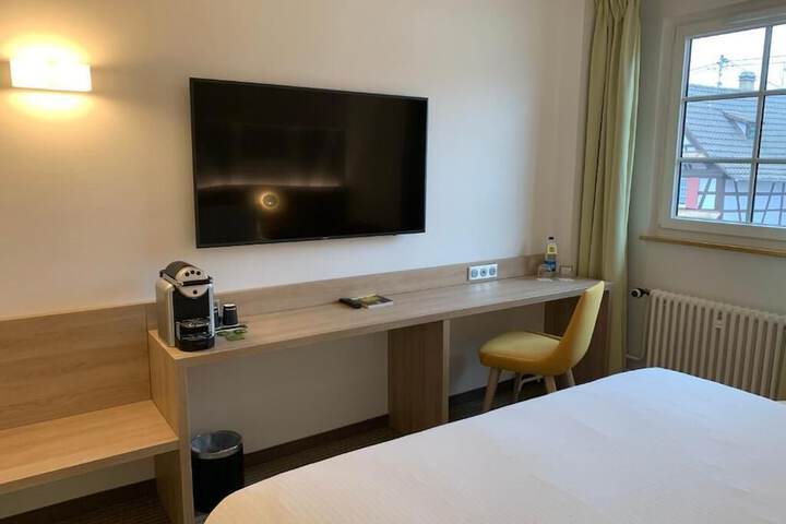 Room 15 of 53