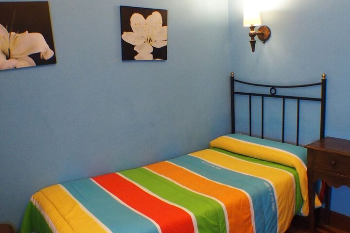 Room 3 of 94