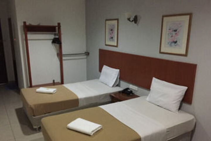 Room 11 of 43