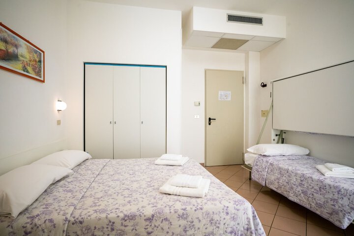 Room 32 of 56
