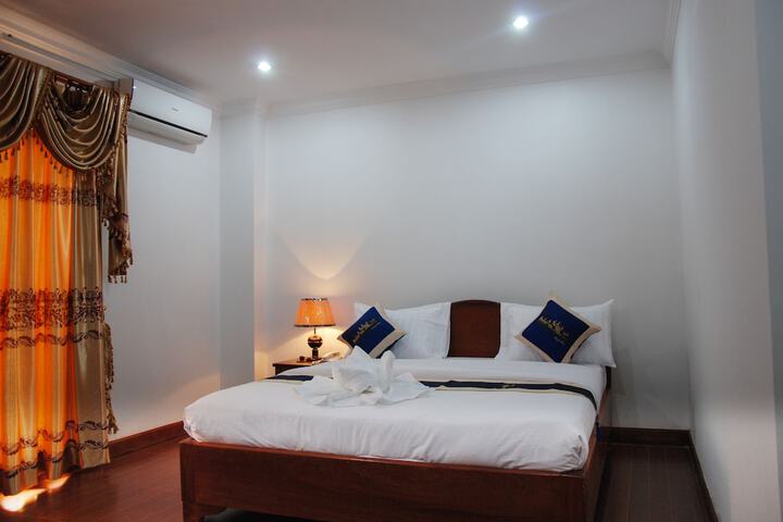 Room 29 of 37
