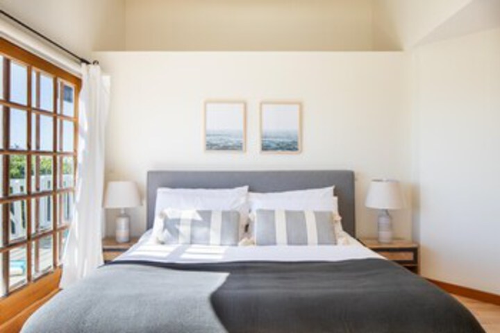 Room 40 of 42