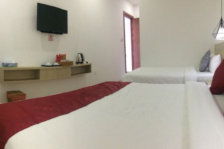 Room 16 of 48