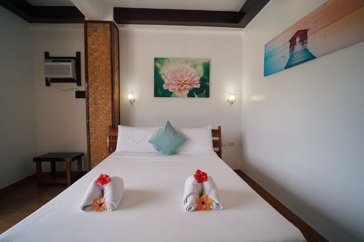Room 15 of 34