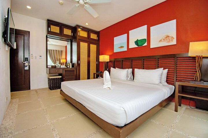 Room 38 of 208