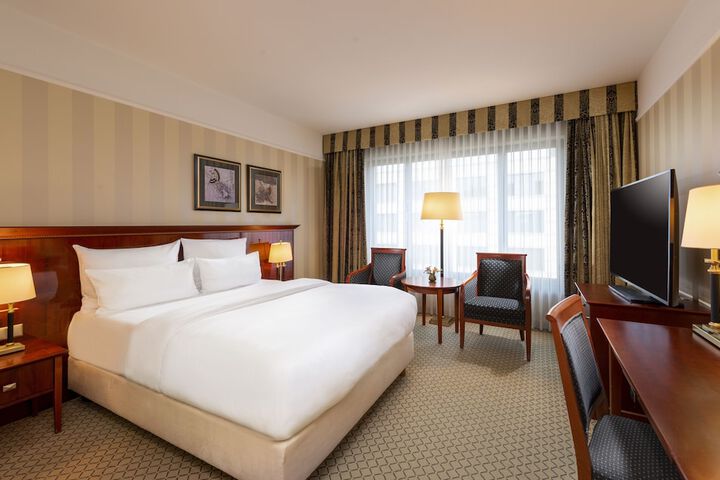Room 35 of 164