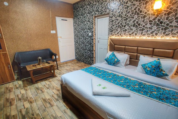 Room 9 of 46