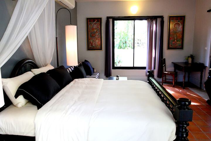 Room 4 of 95