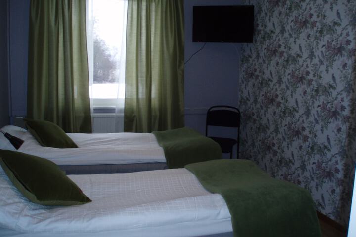 Room 12 of 66